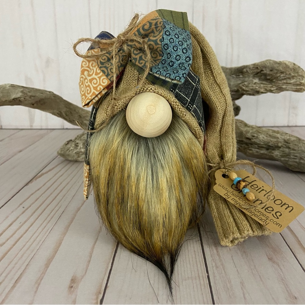 ❌SOLD❌Country Primitive Gnome Handmade Quilt Print Bow Sweater Hat Farmhouse - Picture 4 of 7